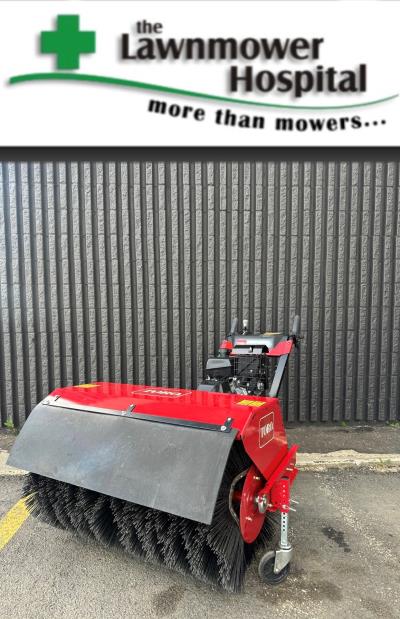 TORO SWEEPER 85056
